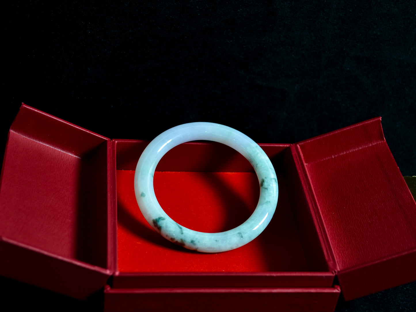 Emerald Drift · Floral Green Jadeite Bangle