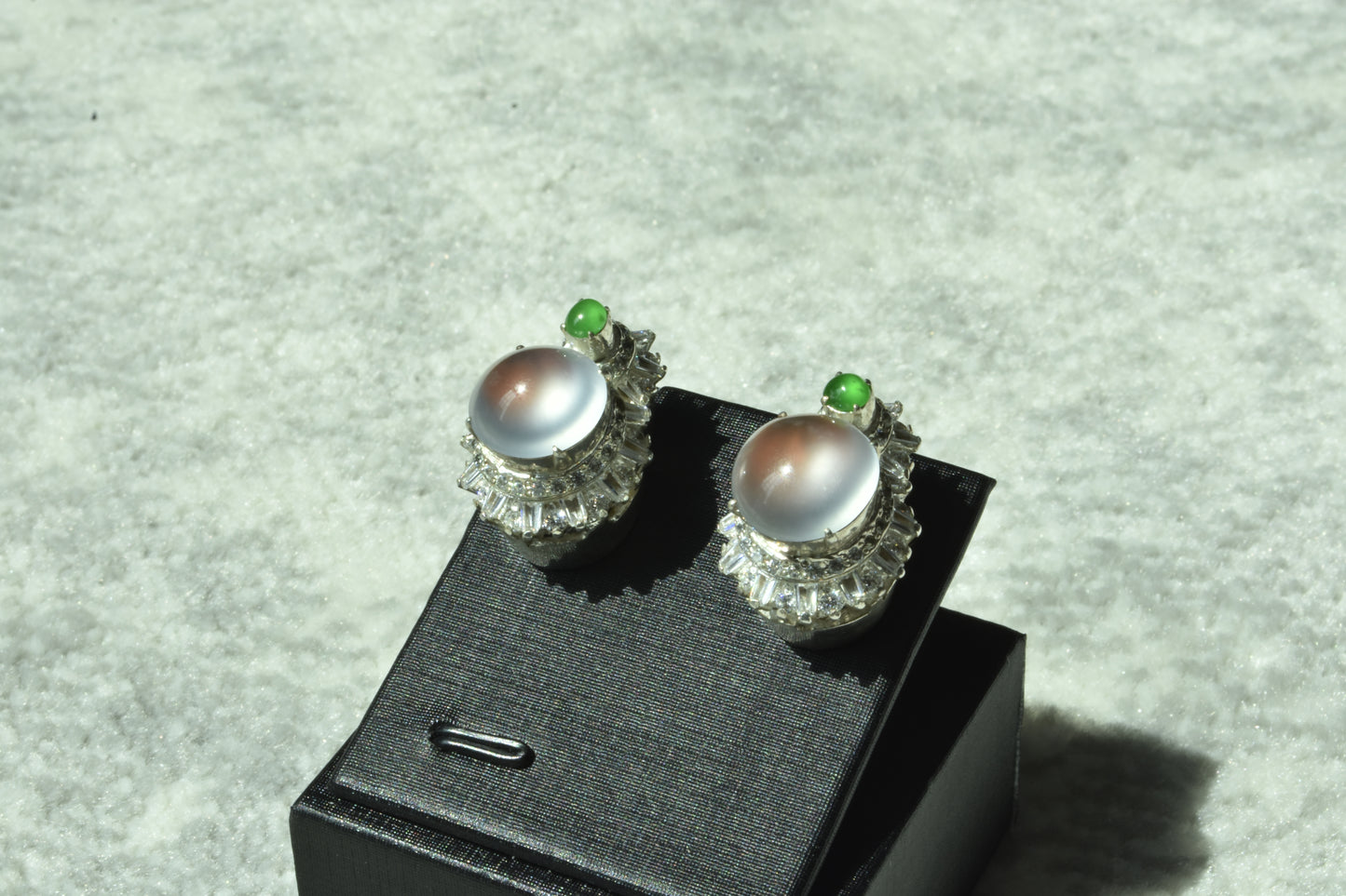 Moonlight in Silence | Moutai White Jadeite Glow Earrings