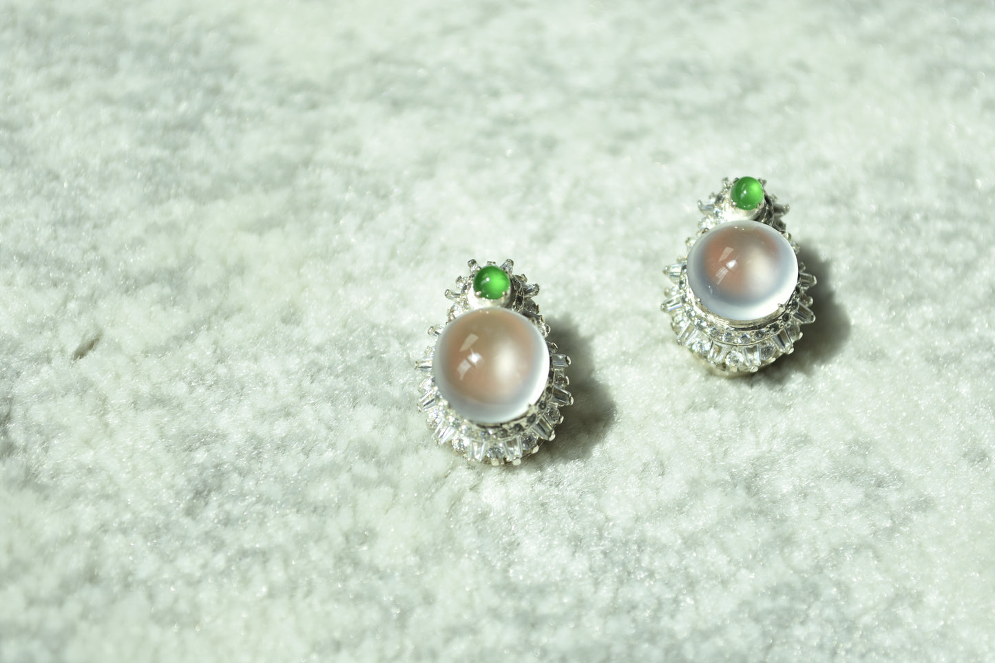 Moonlight in Silence | Moutai White Jadeite Glow Earrings