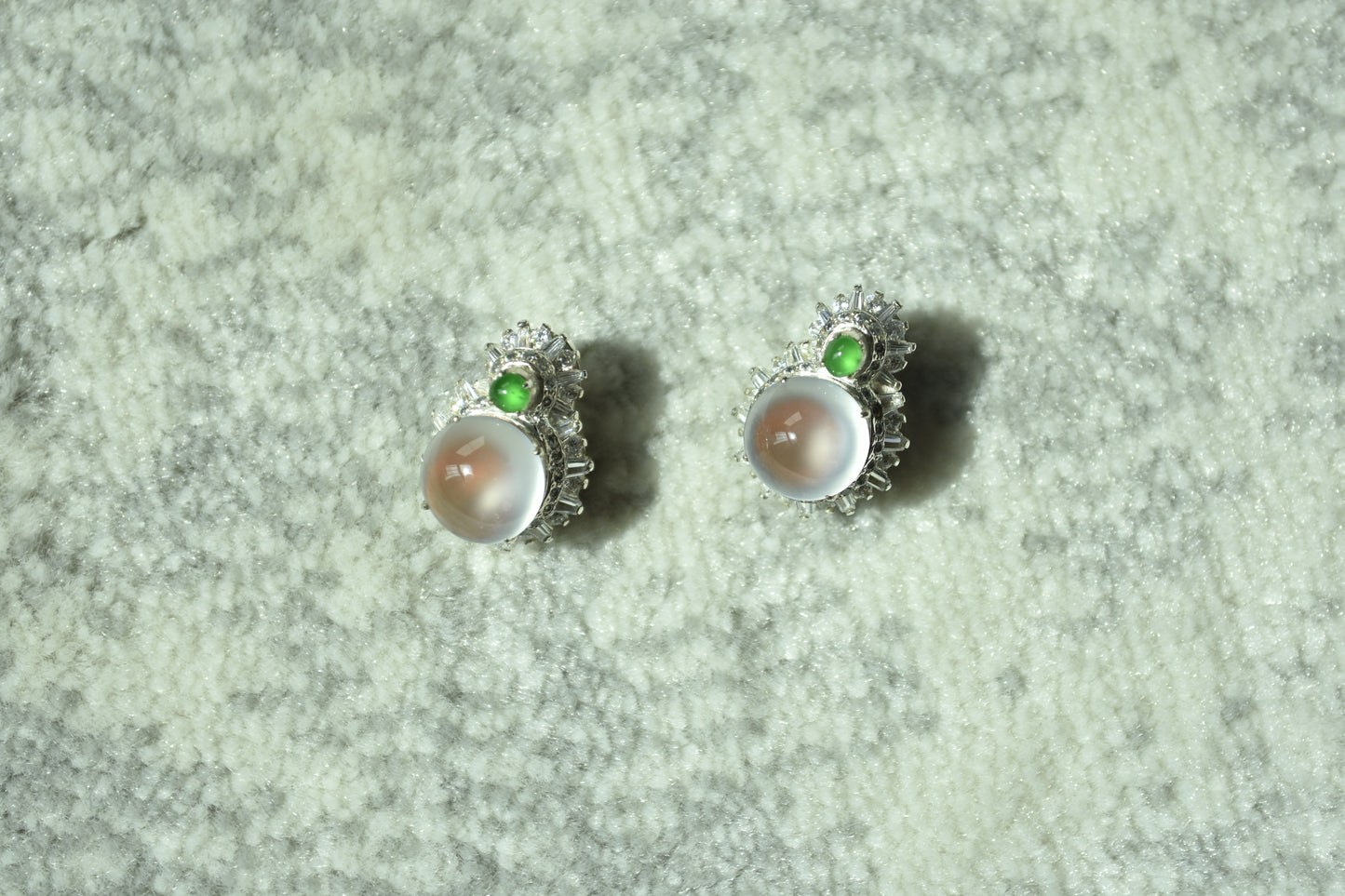 Moonlight in Silence | Moutai White Jadeite Glow Earrings
