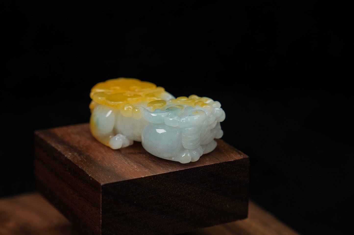 Golden Guardian · Yellow Jadeite Pixiu Pendant (Men’s Size)