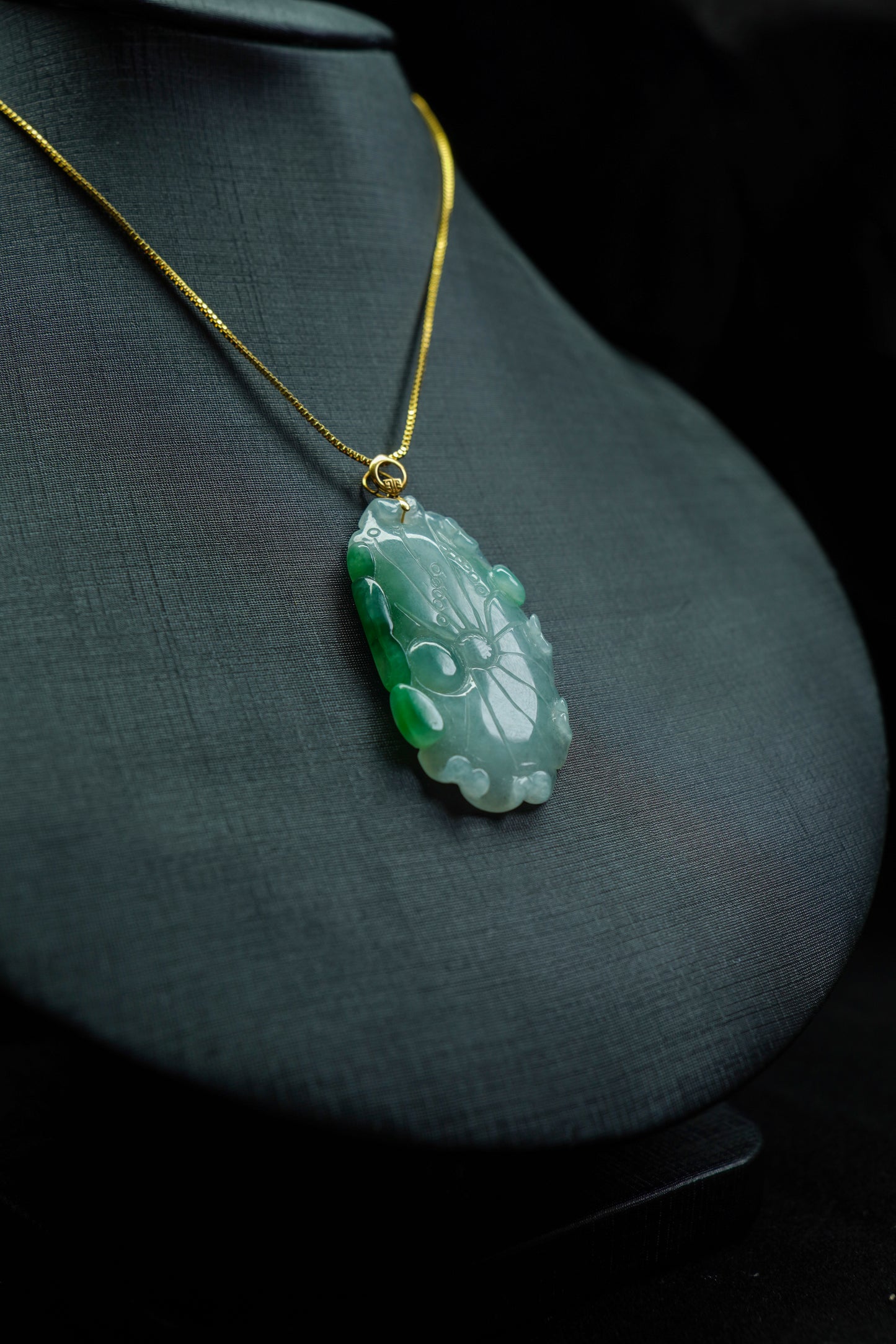 Harmony Unfolded · Su-Style Jadeite Lotus Leaf Pendant