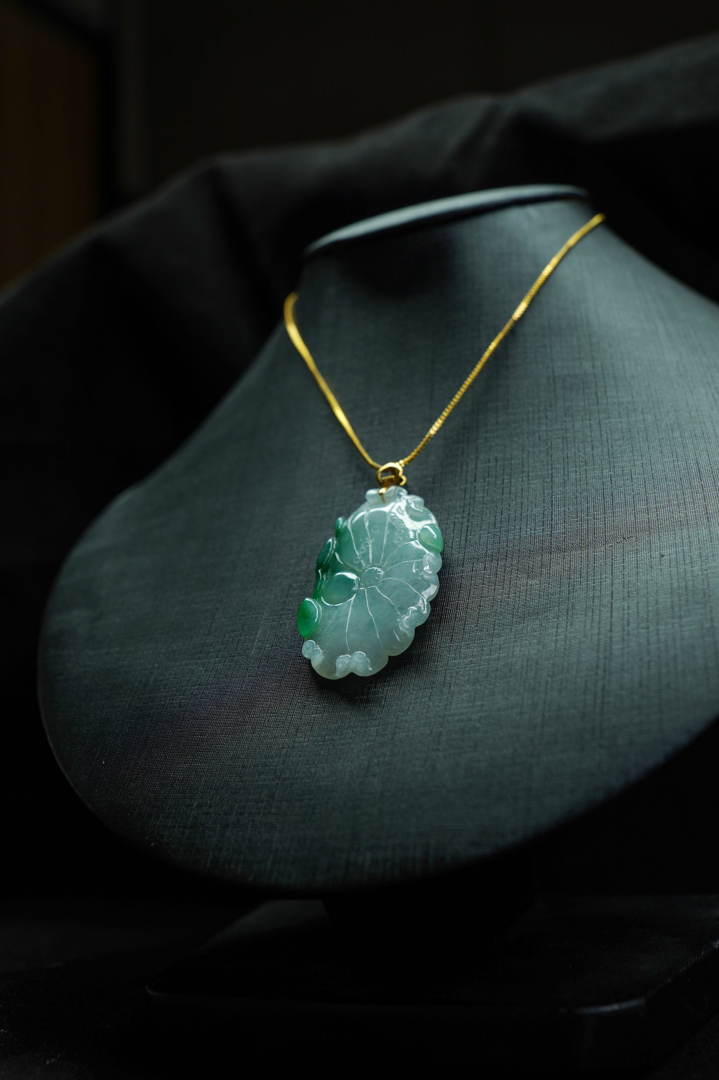 Harmony Unfolded · Su-Style Jadeite Lotus Leaf Pendant