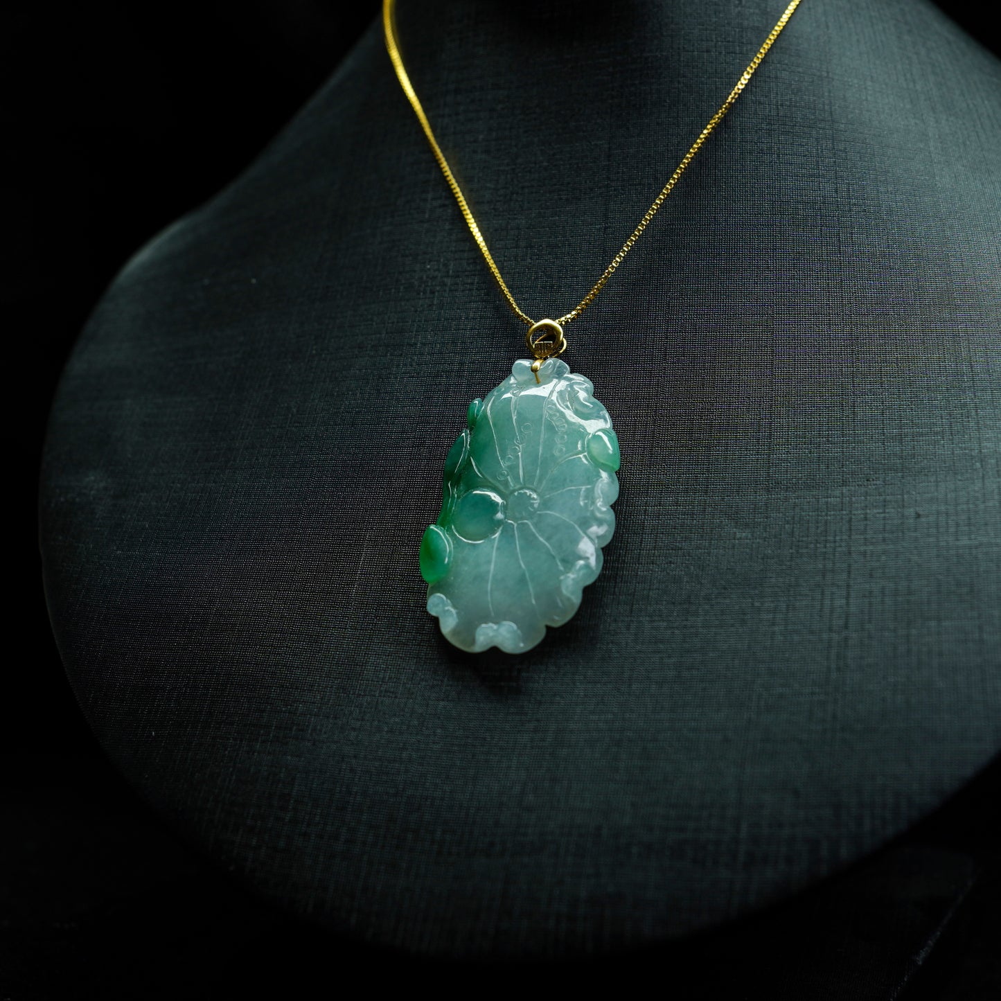 Harmony Unfolded · Su-Style Jadeite Lotus Leaf Pendant