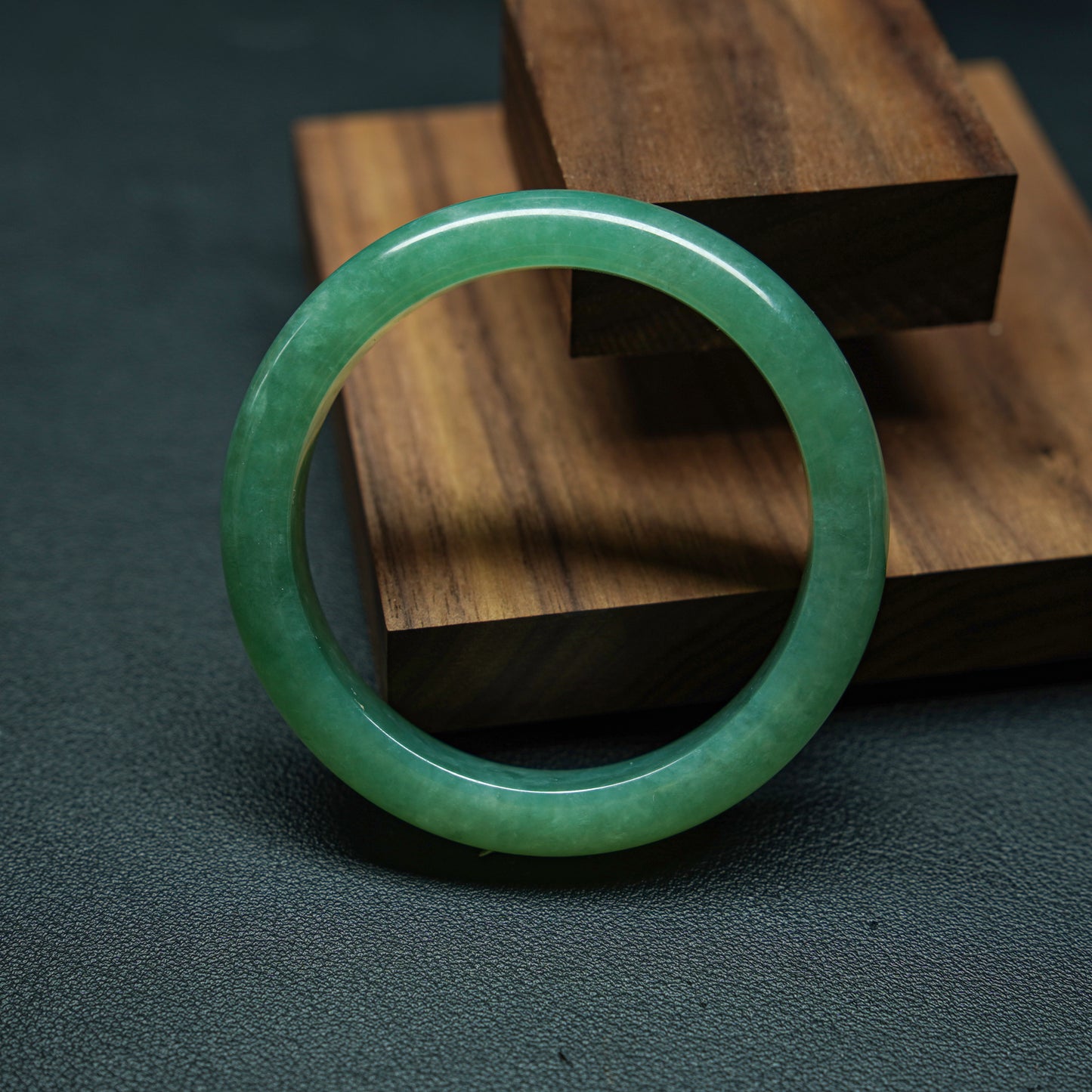 GOOD LUCK Jadeite bangle