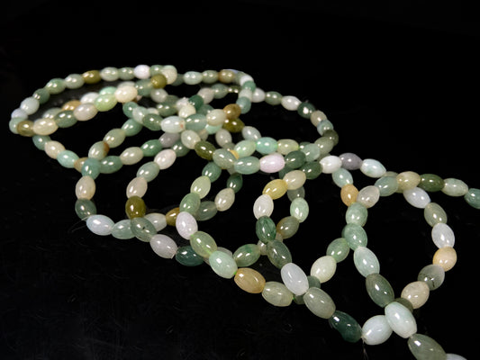 A spring green vitality jadeite beads bracelet group.