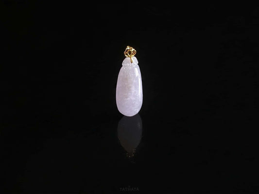 A lilac crown melon jadeite pendant.
