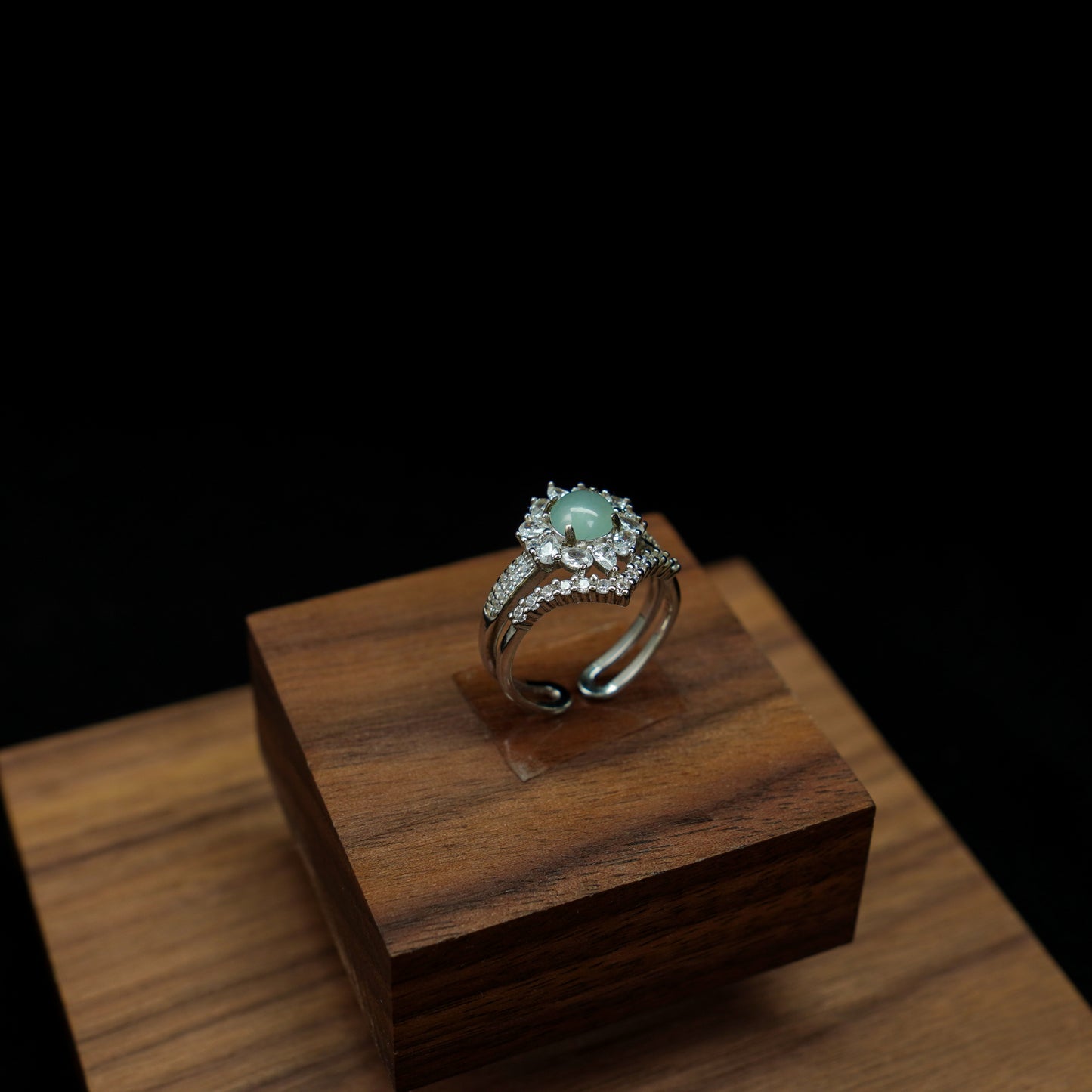 Stellar Bloom · Jadeite Halo Ring with Radiant Petal Design