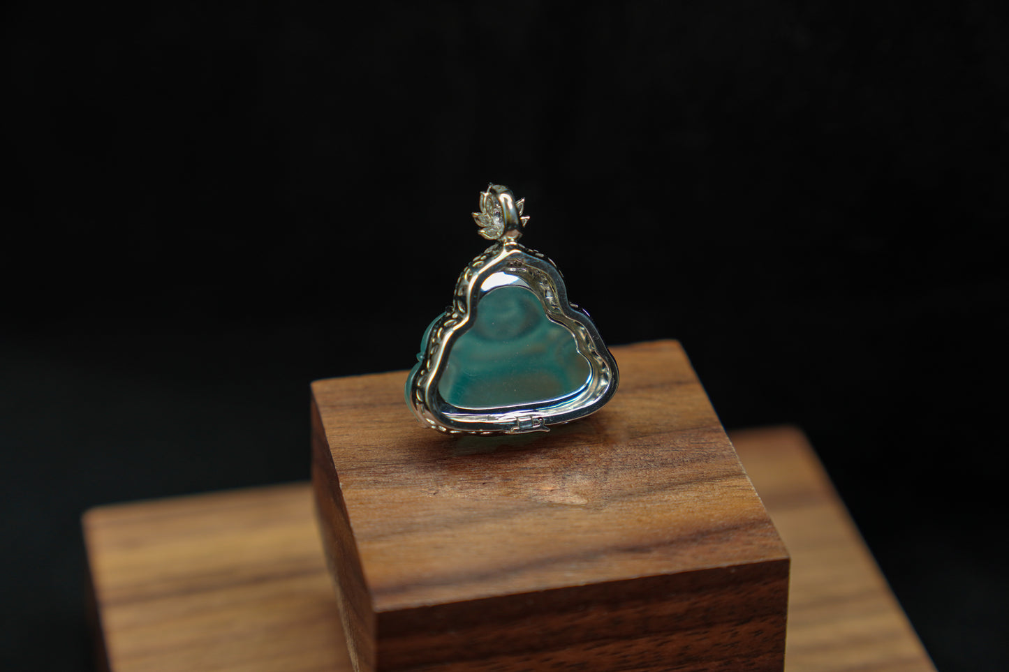 Mirror of the Sky · Ice Jadeite Buddha Pendant