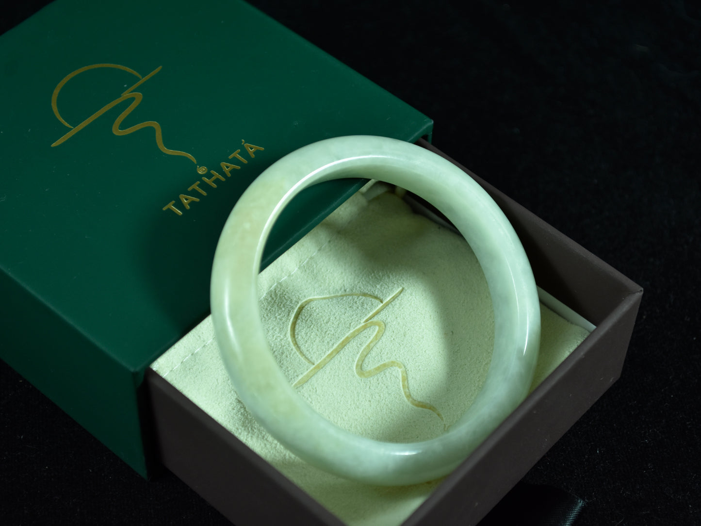 Morning Clarity · Yellow-Tinted Jadeite Peace Bangle (58mm)