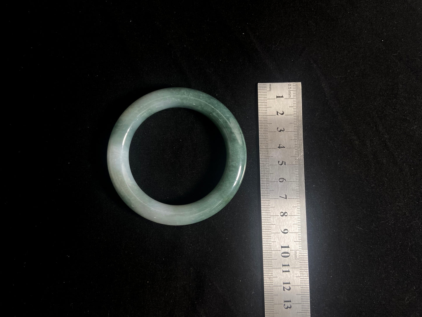 Mountain Mist · Thick Round Jadeite Bangle (57mm)