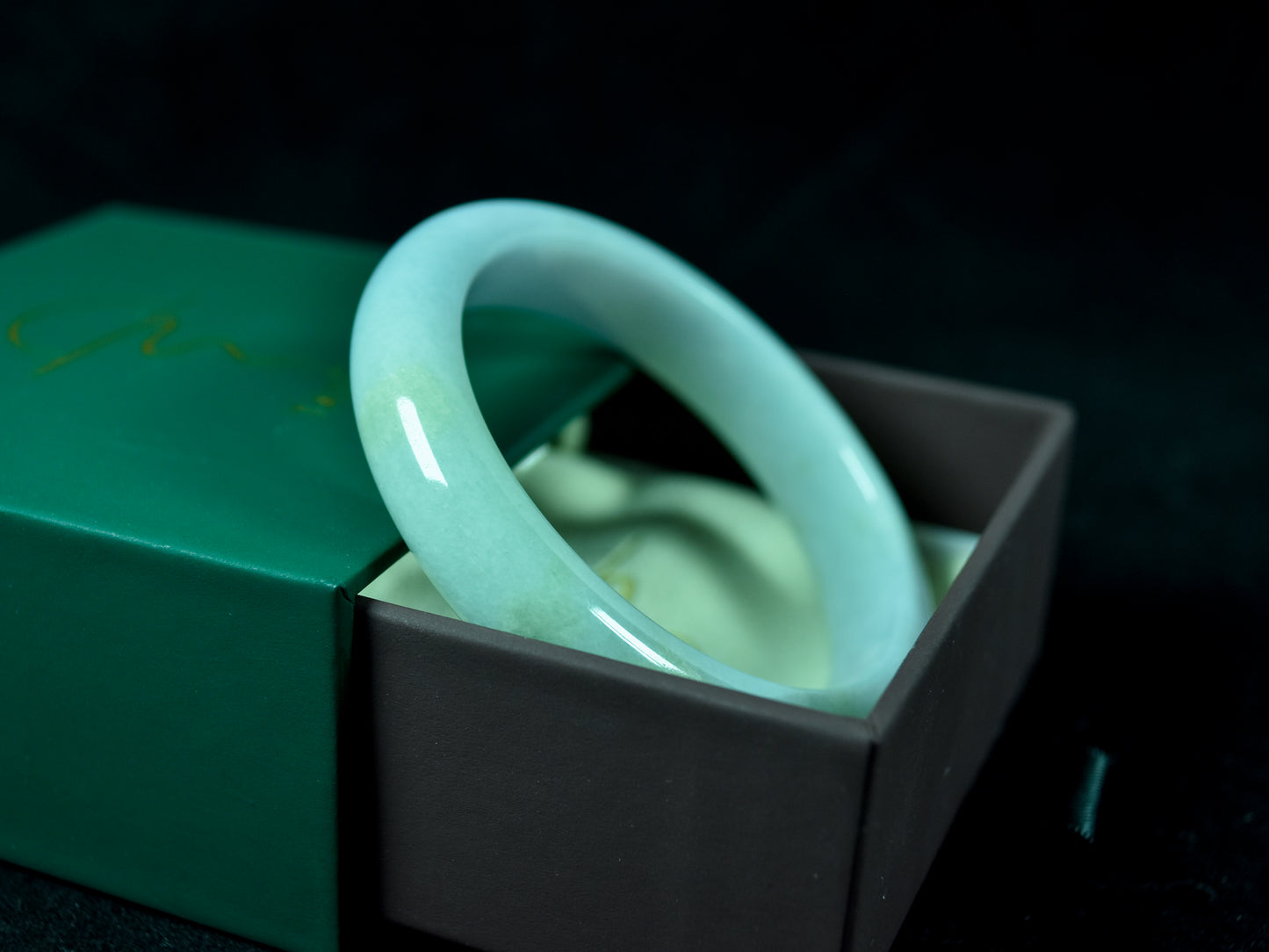 Dawnlight Harmony · Burmese Jadeite Bangle (56mm)