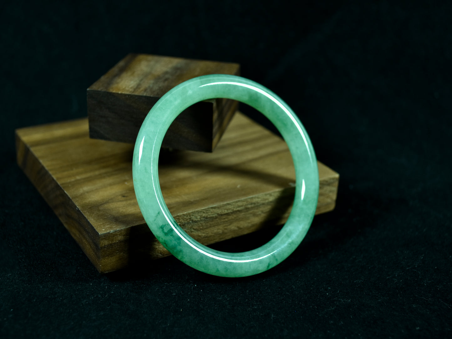 Prosperity Flame · Burmese Jadeite Bangle (56mm)