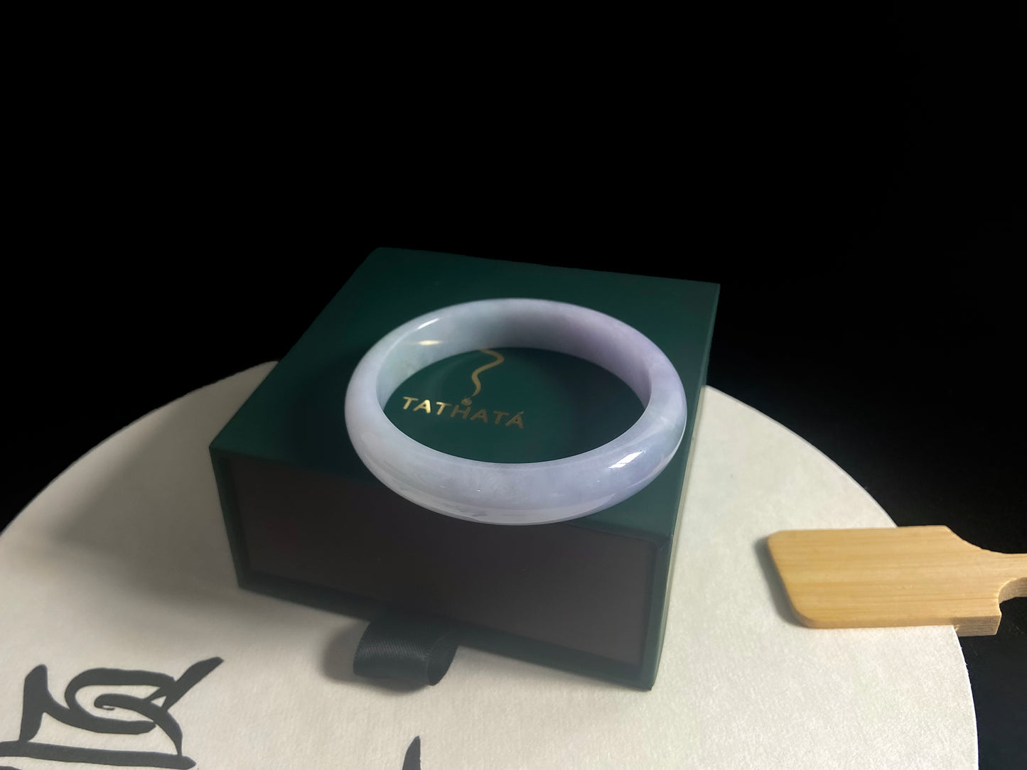 Spring Aura · Lavender-Green Jadeite Peace Bangle (53mm)