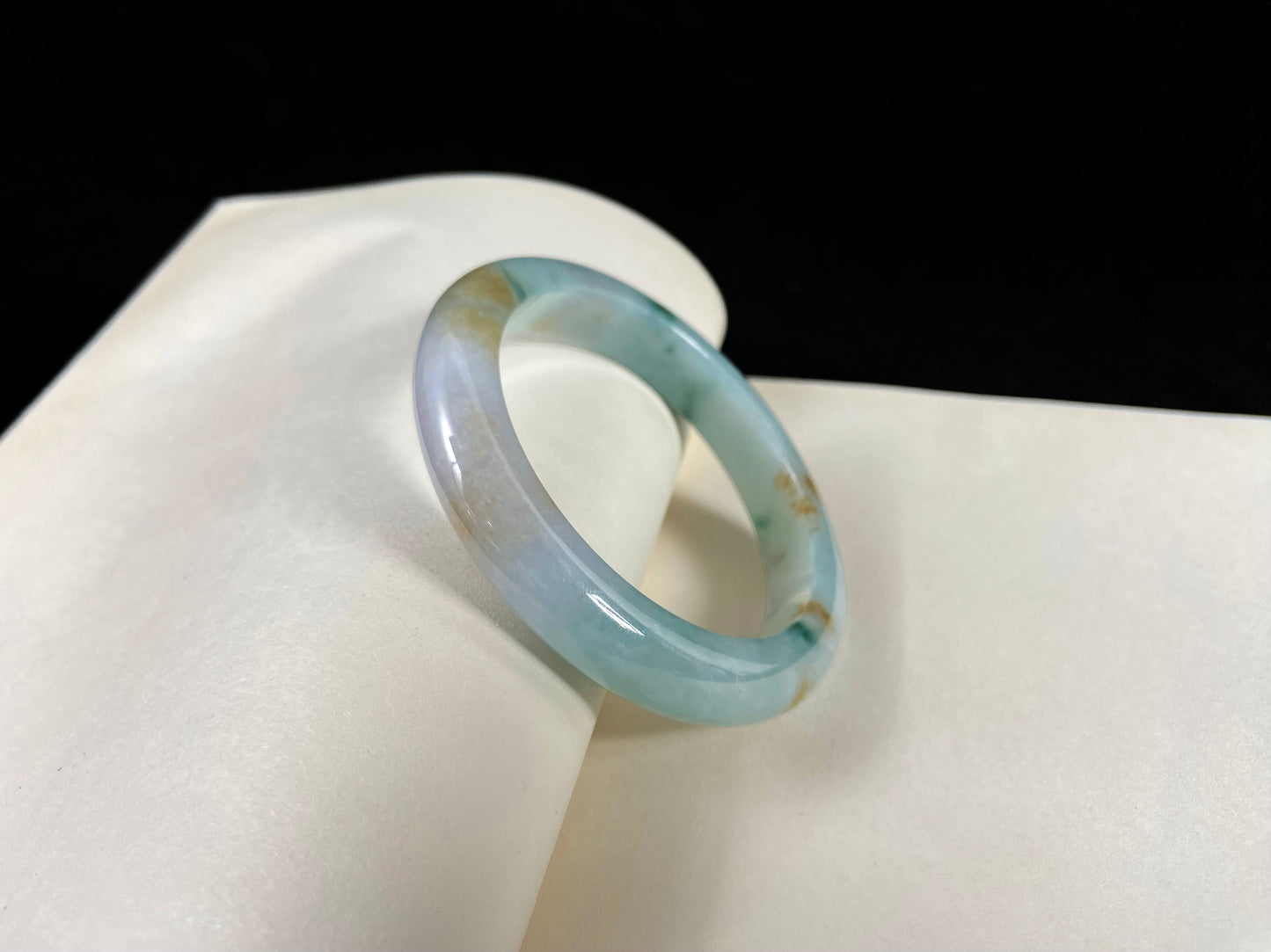 Fortune Glow · Jadeite Peace Bangle (55.7mm)