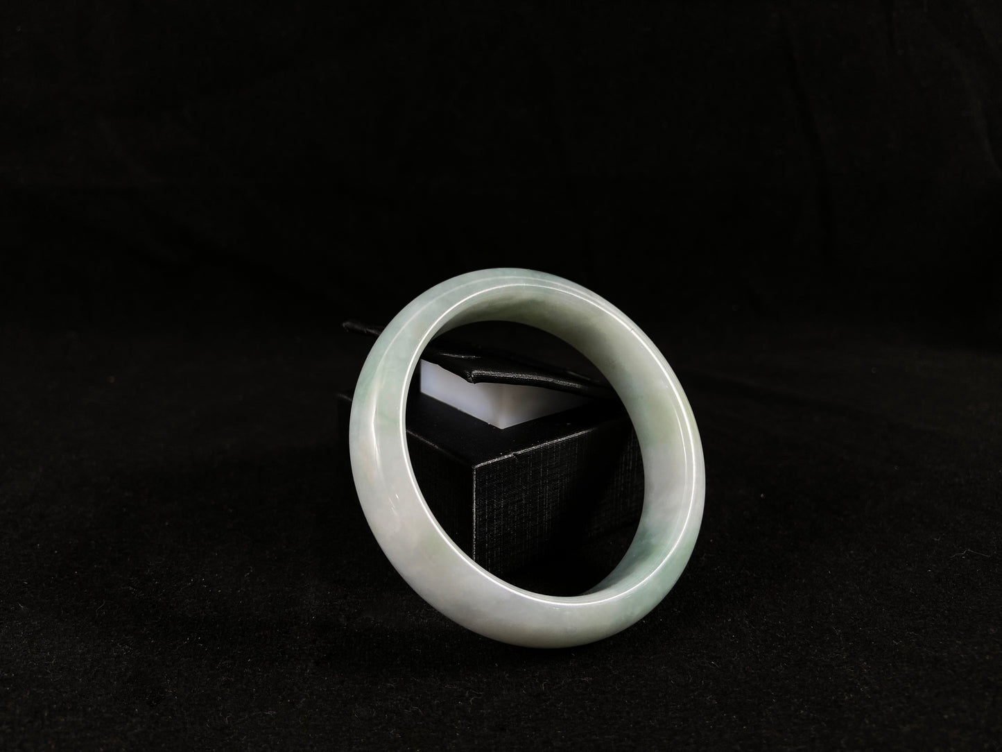 Apple Green Mist · Peace Jadeite Bangle (55mm)