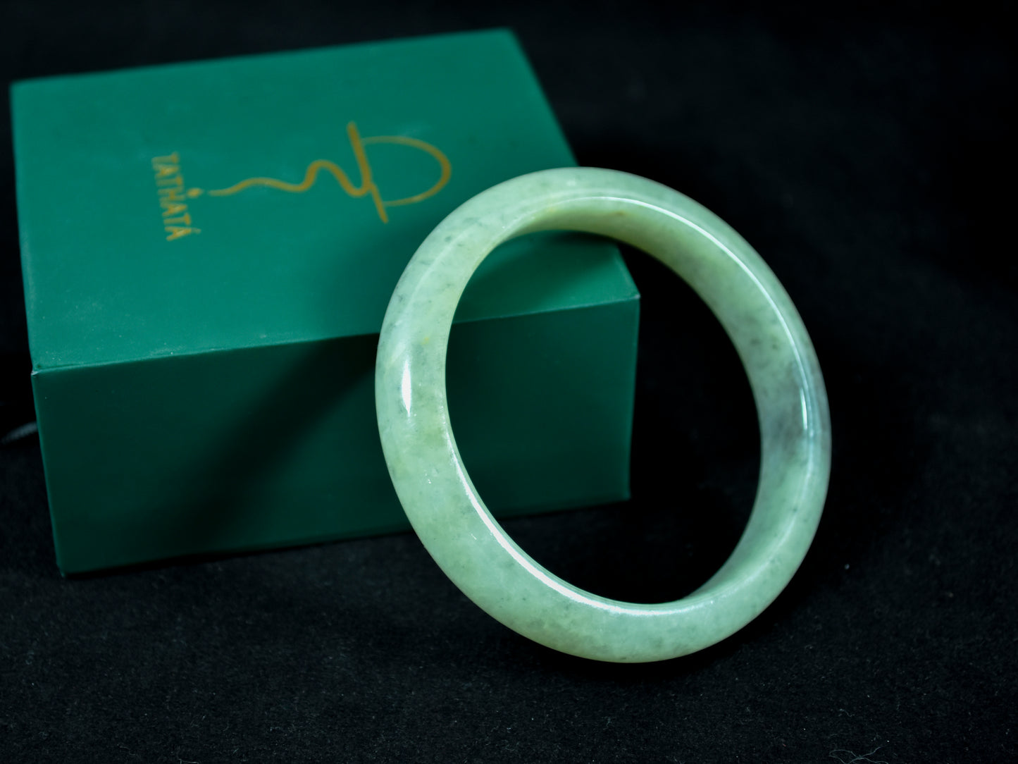 Spring Dew · Apple Green Jadeite Bangle