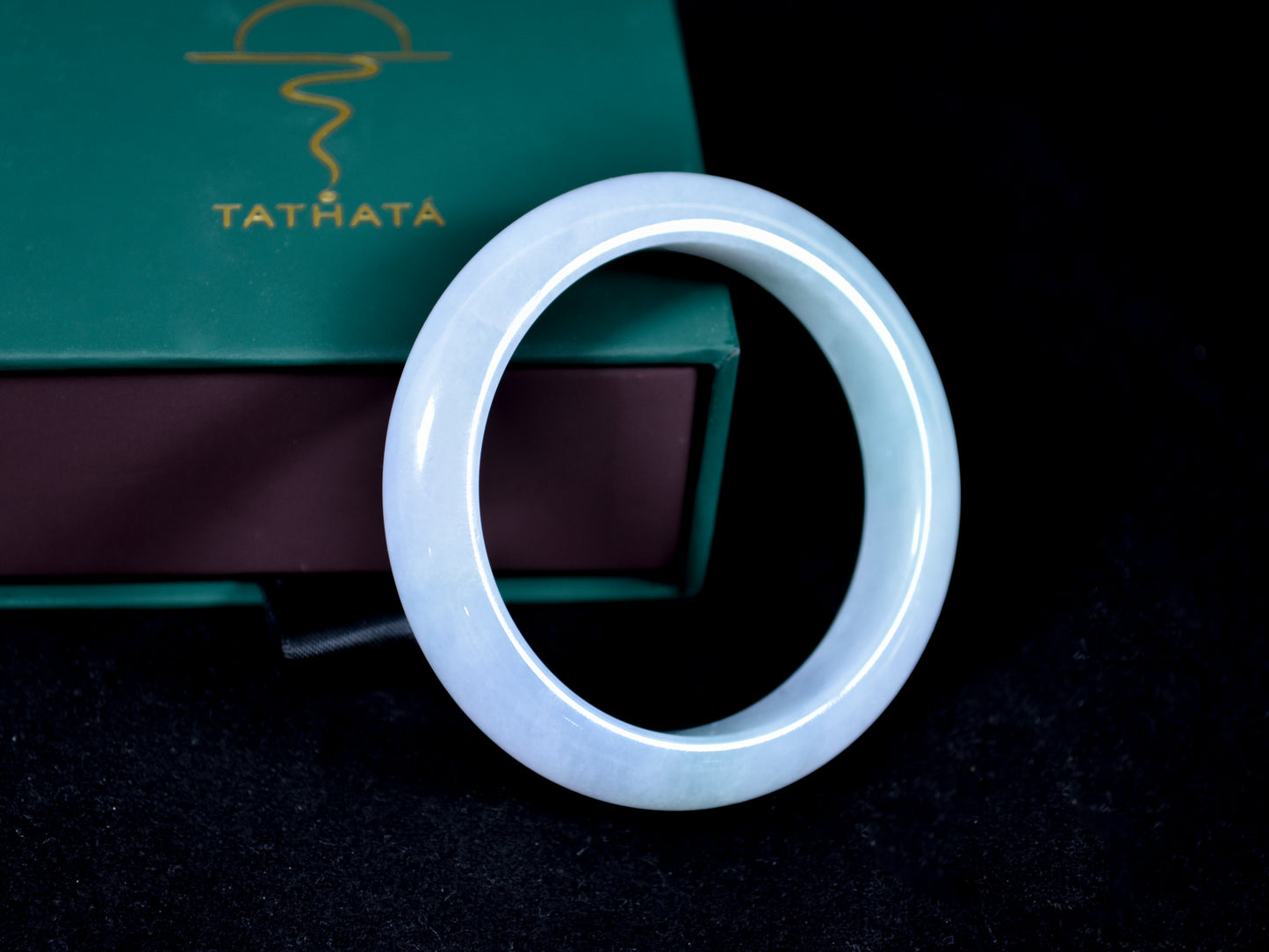 Silent Blessing · Lavender Jadeite Bangle