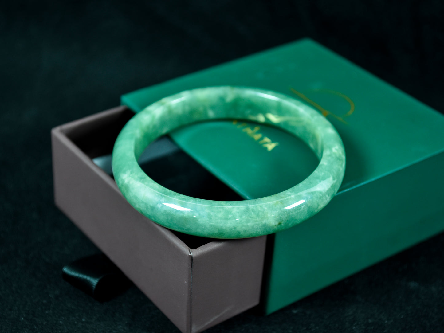 Verdant Harmony · Apple Green Jadeite Bangle