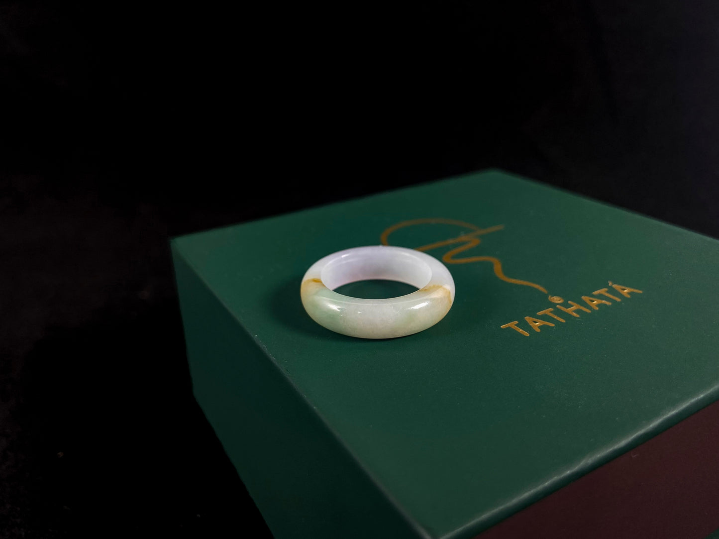 Spring Radiance · Tricolor Jadeite Ring (15mm)