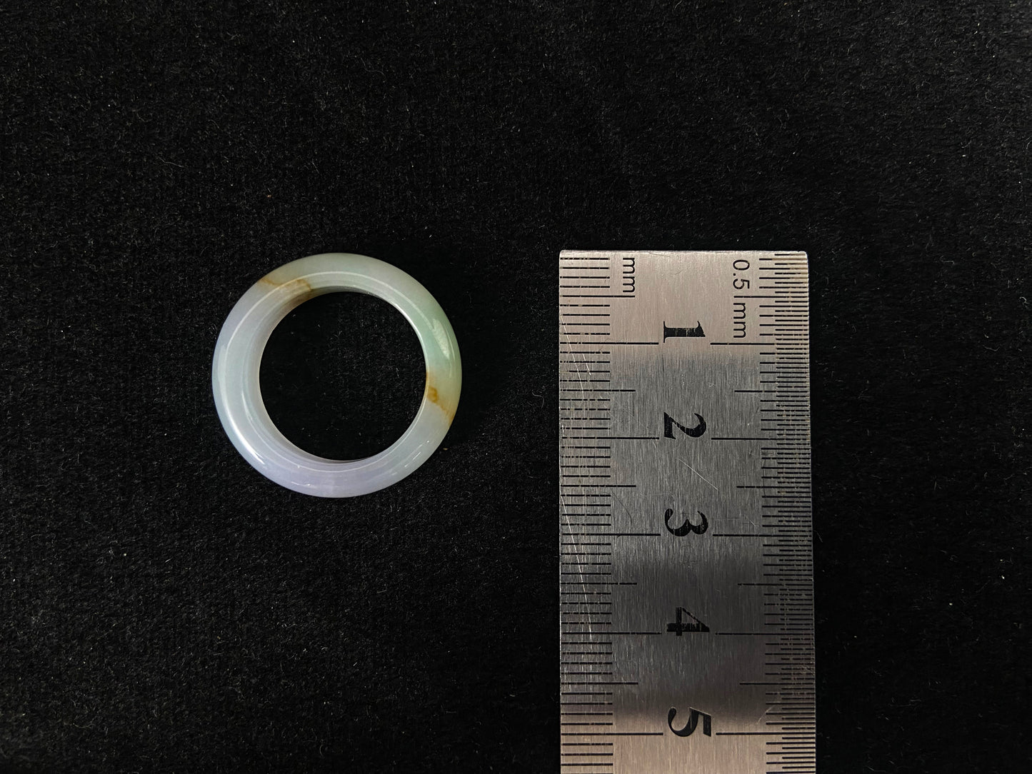 Spring Radiance · Tricolor Jadeite Ring (15mm)