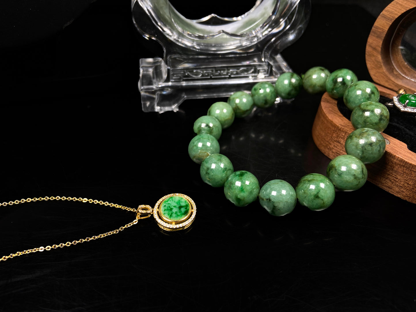 A opulent green tetrad jadeite.