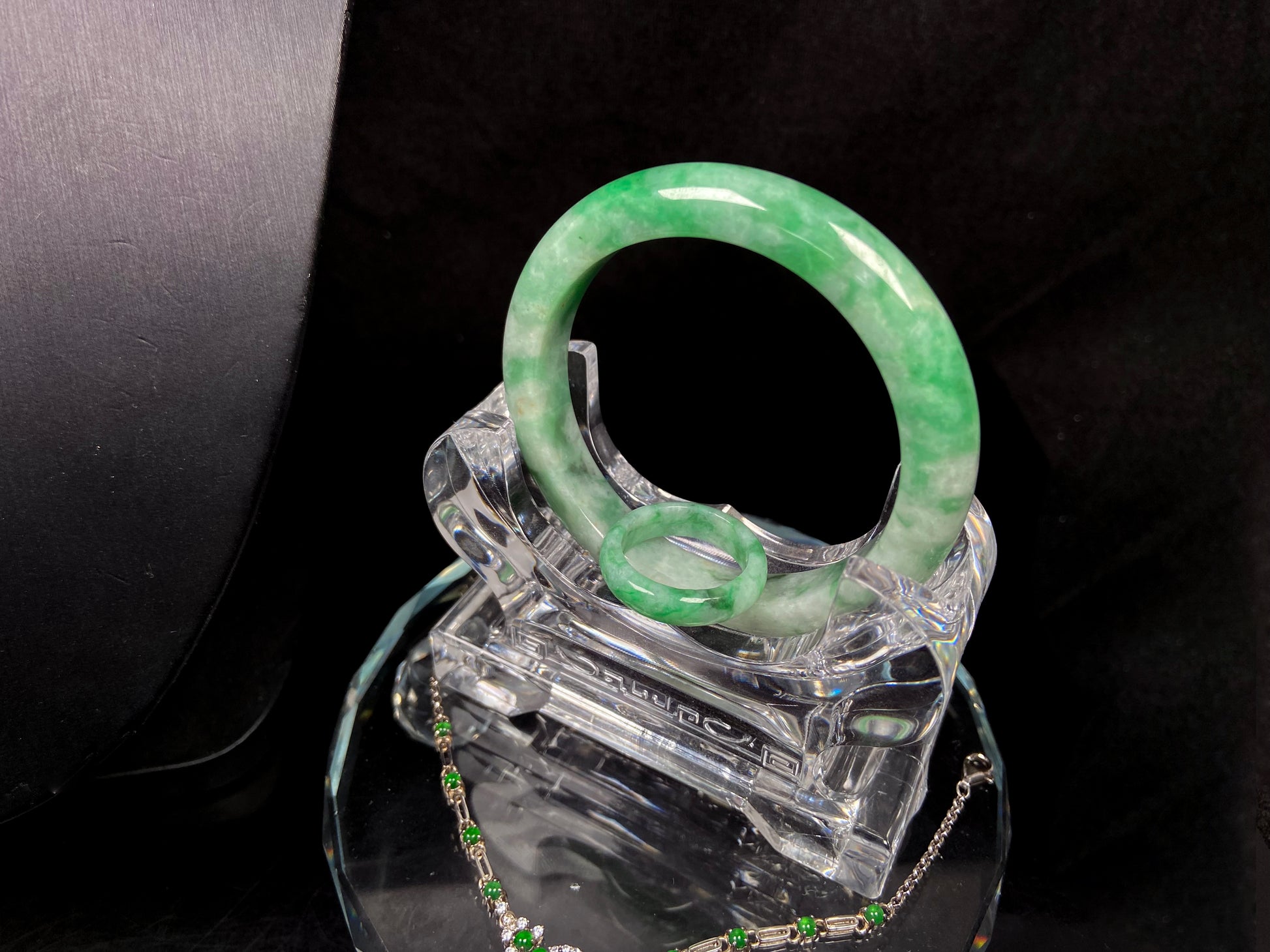A set of fresh green soft yones jadeite.