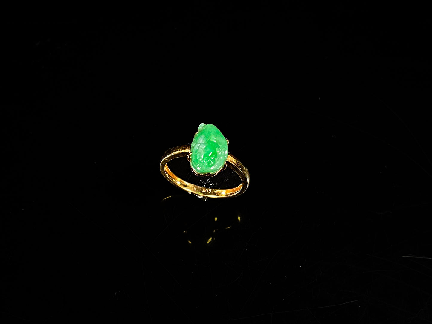 Lively Green Wealth Pixiu · Natural Burmese Jadeite Ring (17mm)