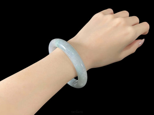 Frost Mist Pale Green · Nature Burmese Jadeite Peace Bangle