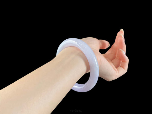 Misty Lavender Glow · Nature Burmese Jadeite Round Bangle (56mm)