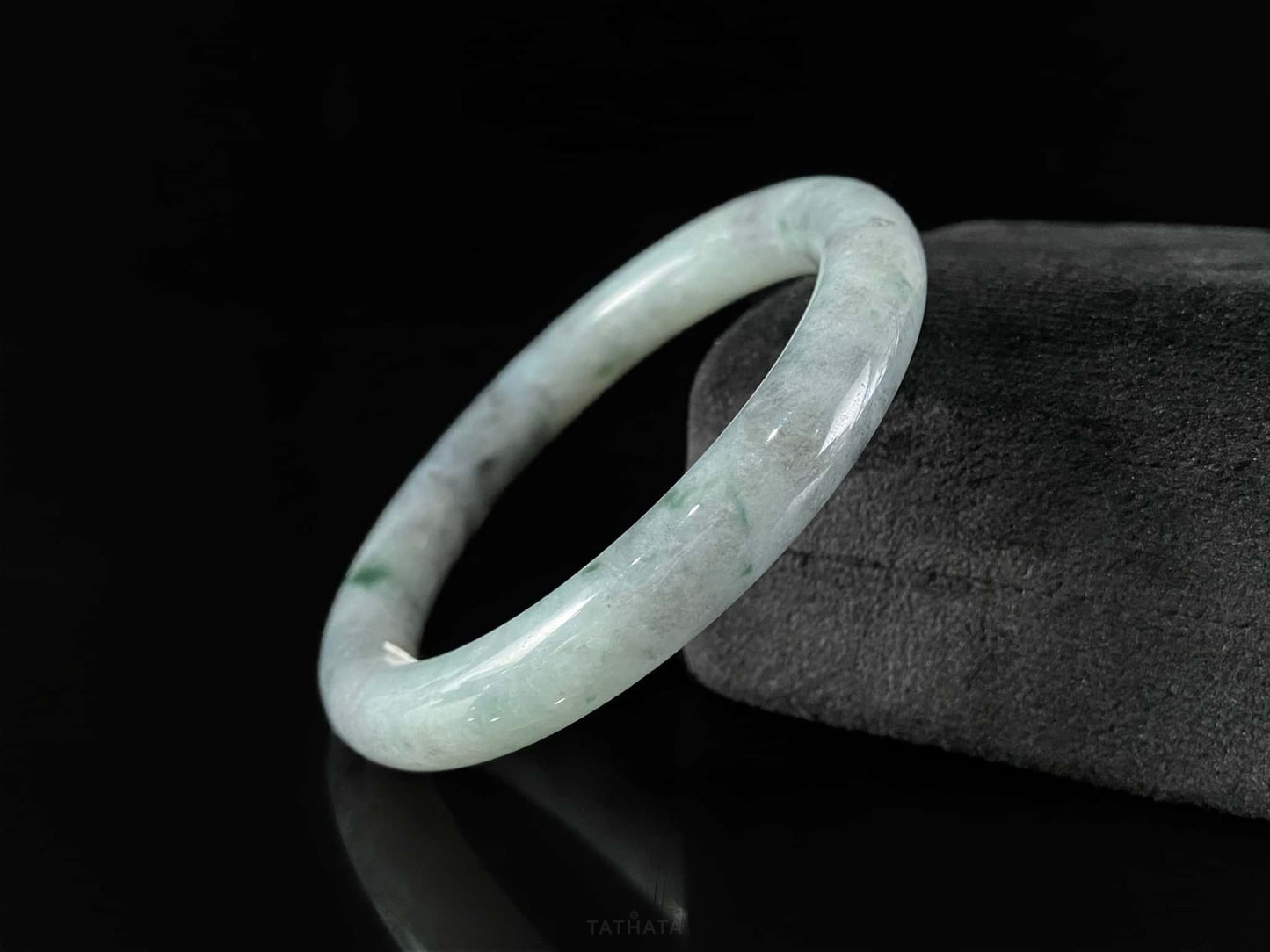 Misty Ink Wuji · Nature Burmese Jadeite Round Bangle