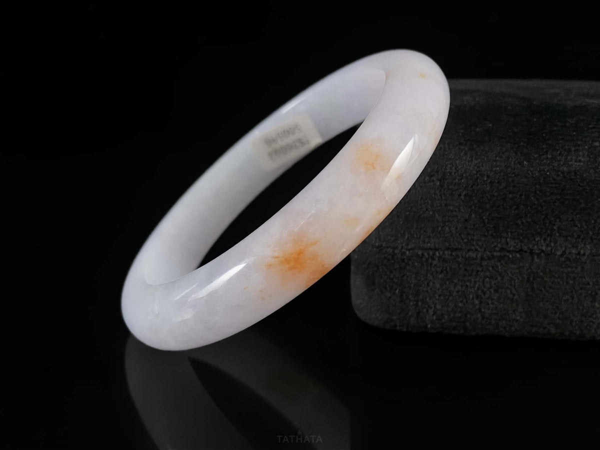Soft Cream Amber Fleck · Nature Burmese Jadeite Peace Bangle (60mm)