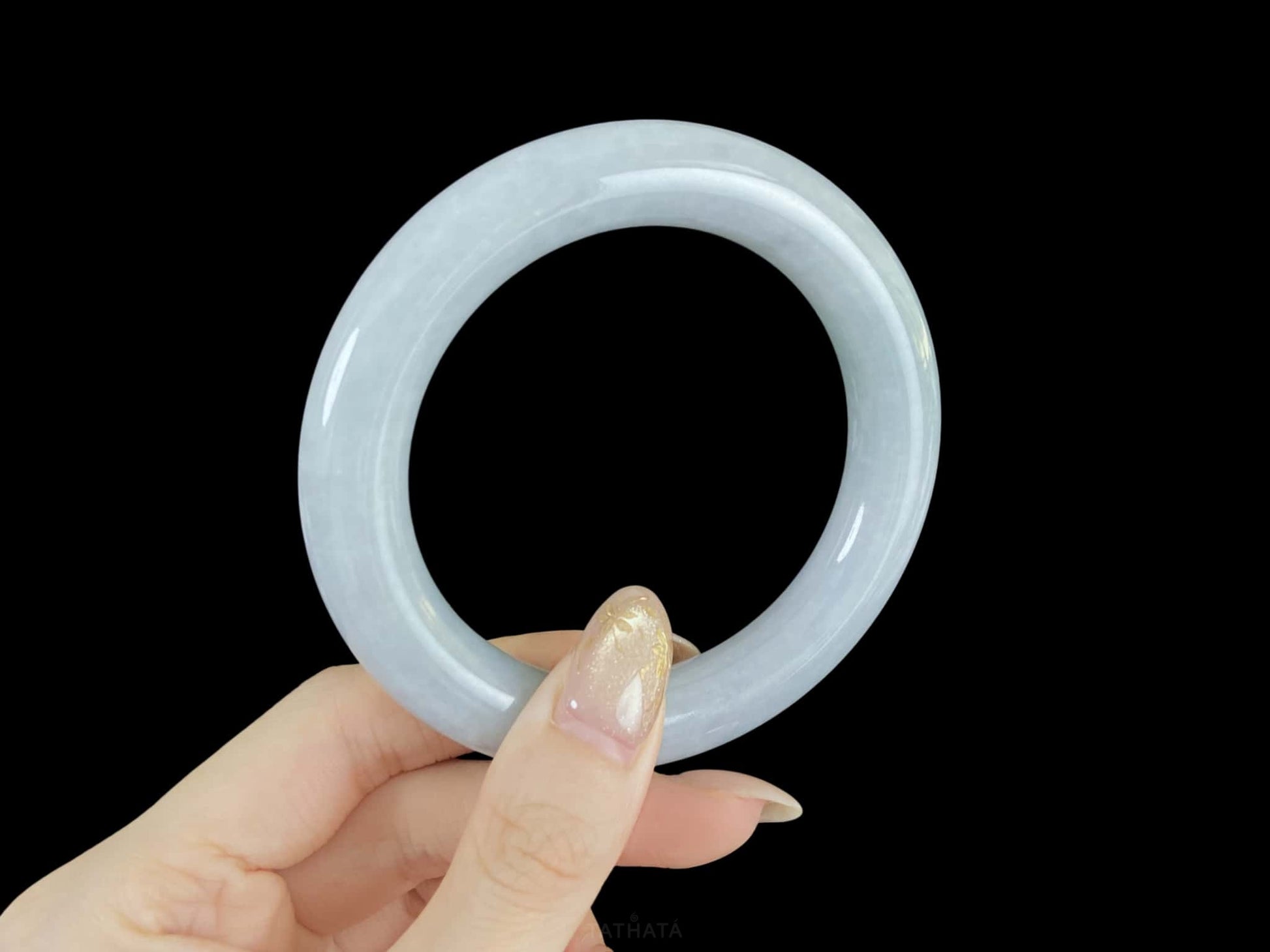Cream Ice Blue · Nature Burmese Jadeite Round Bangle
