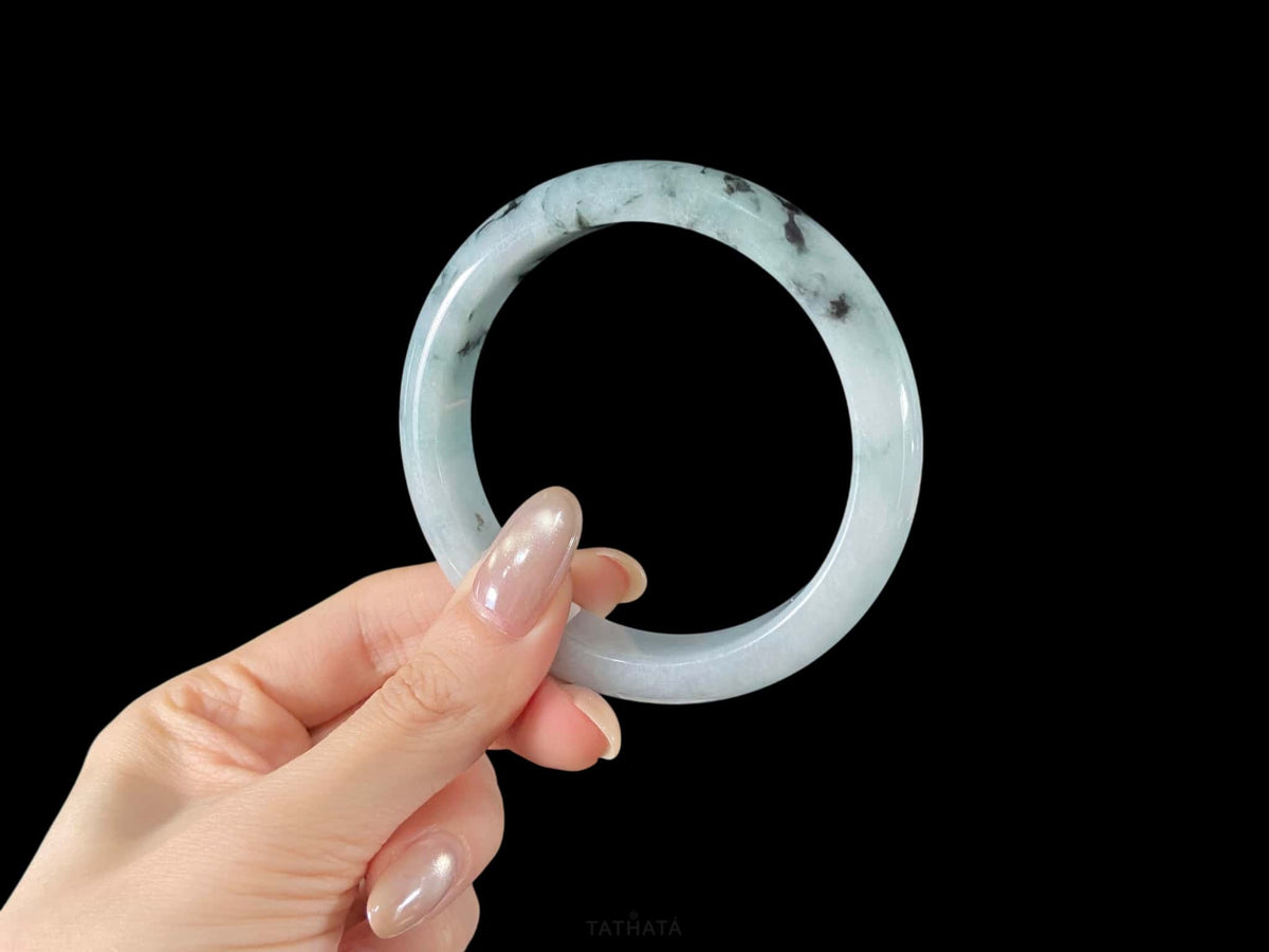 Ink‑Wash Pale‑Mist · Nature Burmese Jadeite Peace Bangle