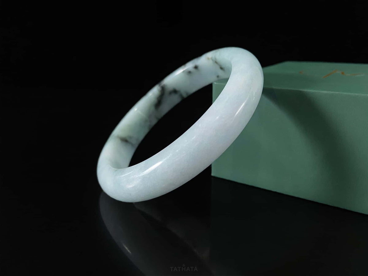 Ink‑Wash Pale‑Mist · Nature Burmese Jadeite Peace Bangle