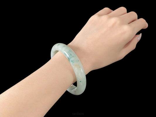 Cloudveil Verdant and Yellow Fleck · Nature Burmese Jadeite Peace Bangle