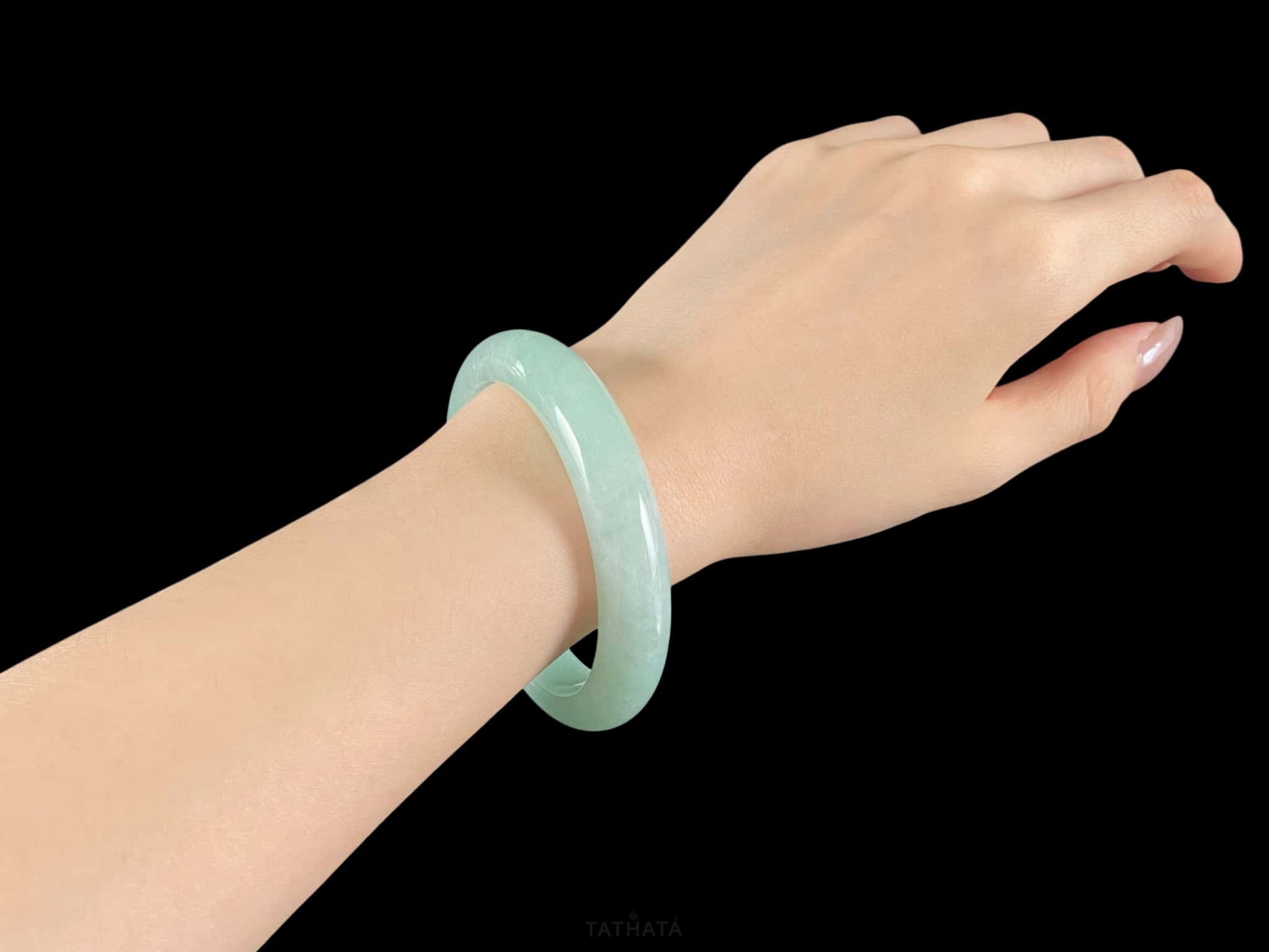 Dew Gathers in Early Spring · Nature Burmese Jadeite Peace Bangle（56mm）