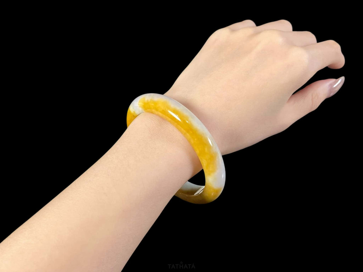 Collector’s Choice 🪄 Warm Golden Nectar · Nature Burmese Jadeite Peace Bangle (59mm)