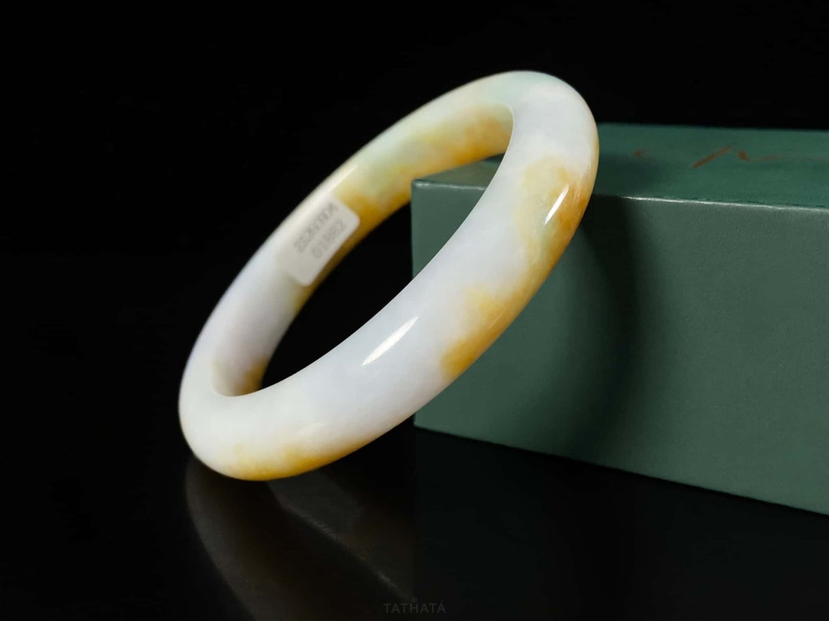 Collector’s Choice 🪄 Warm Golden Nectar · Nature Burmese Jadeite Peace Bangle (59mm)