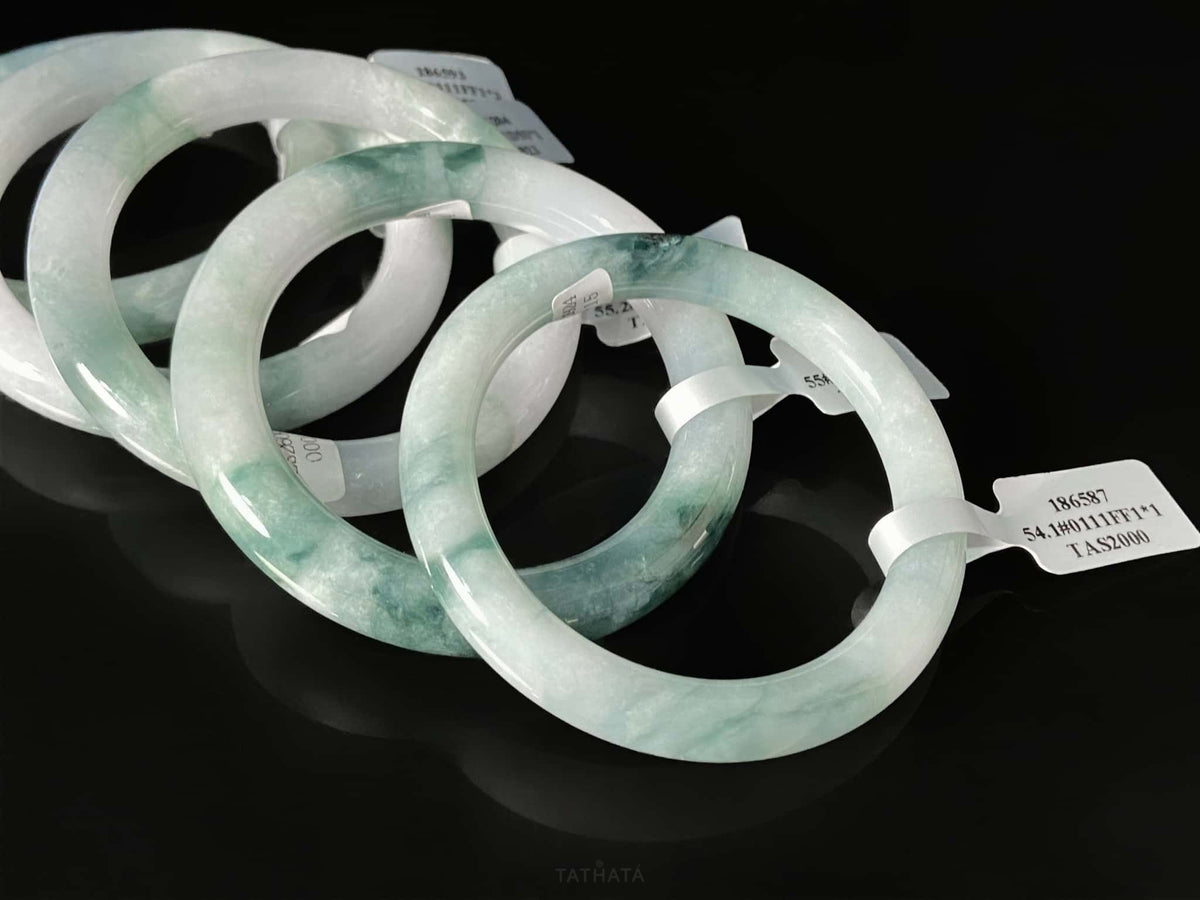 Cloud Stream Teal · Nature Burmese Jadeite Round Bangle