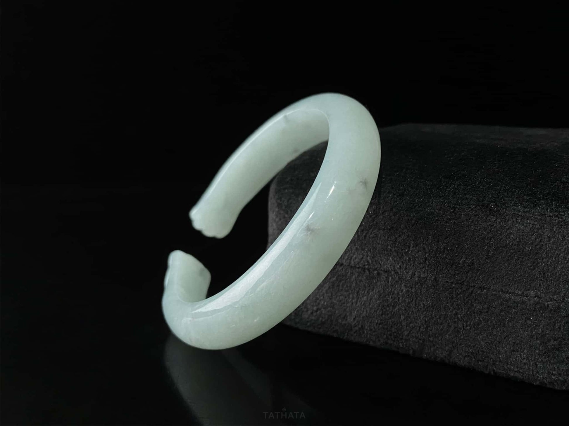 Morning Mist Green · Nature Burmese Jadeite Peace Bangle