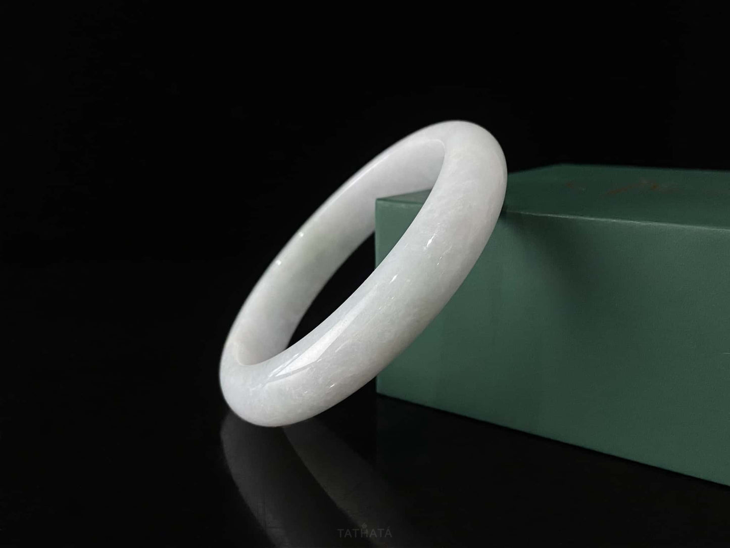 Mist-Moon White · Nature Burmese Jadeite Peace Bangle
