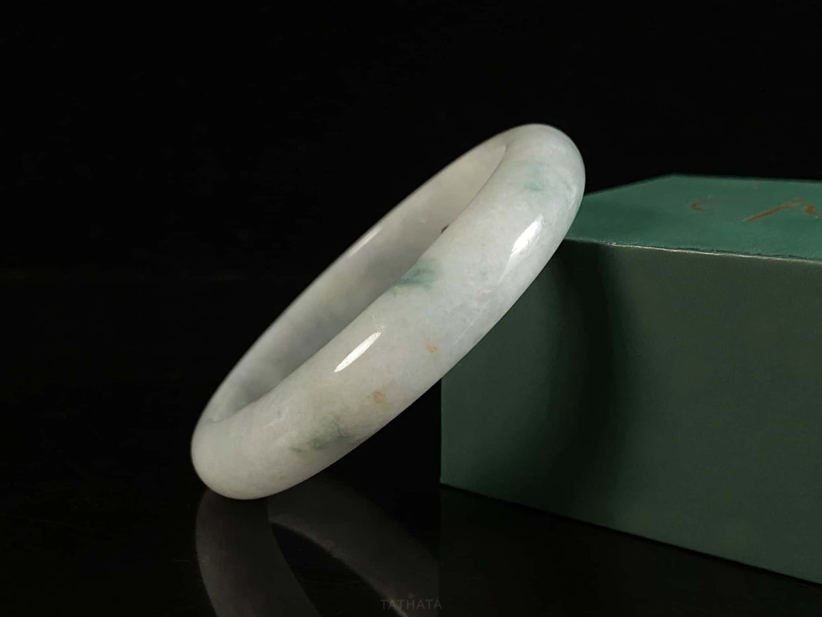 Misty Milky Multi‑Fleck · Nature Burmese Jadeite Peace Bangle