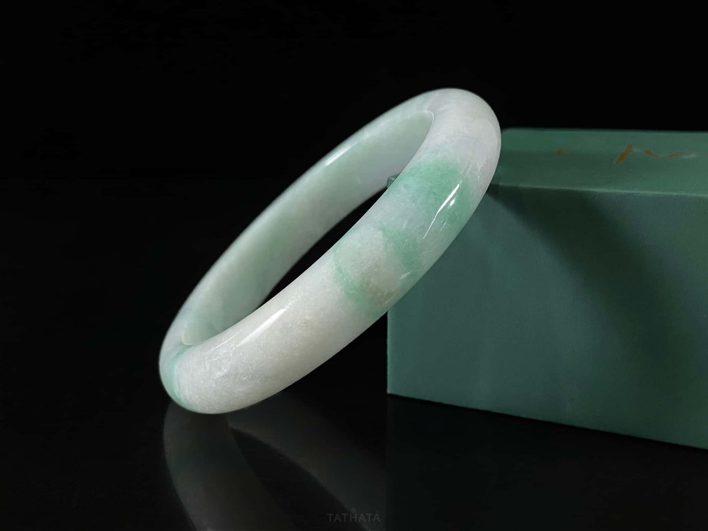 Misty White Green Wisp · Nature Burmese Jadeite Peace Bangle