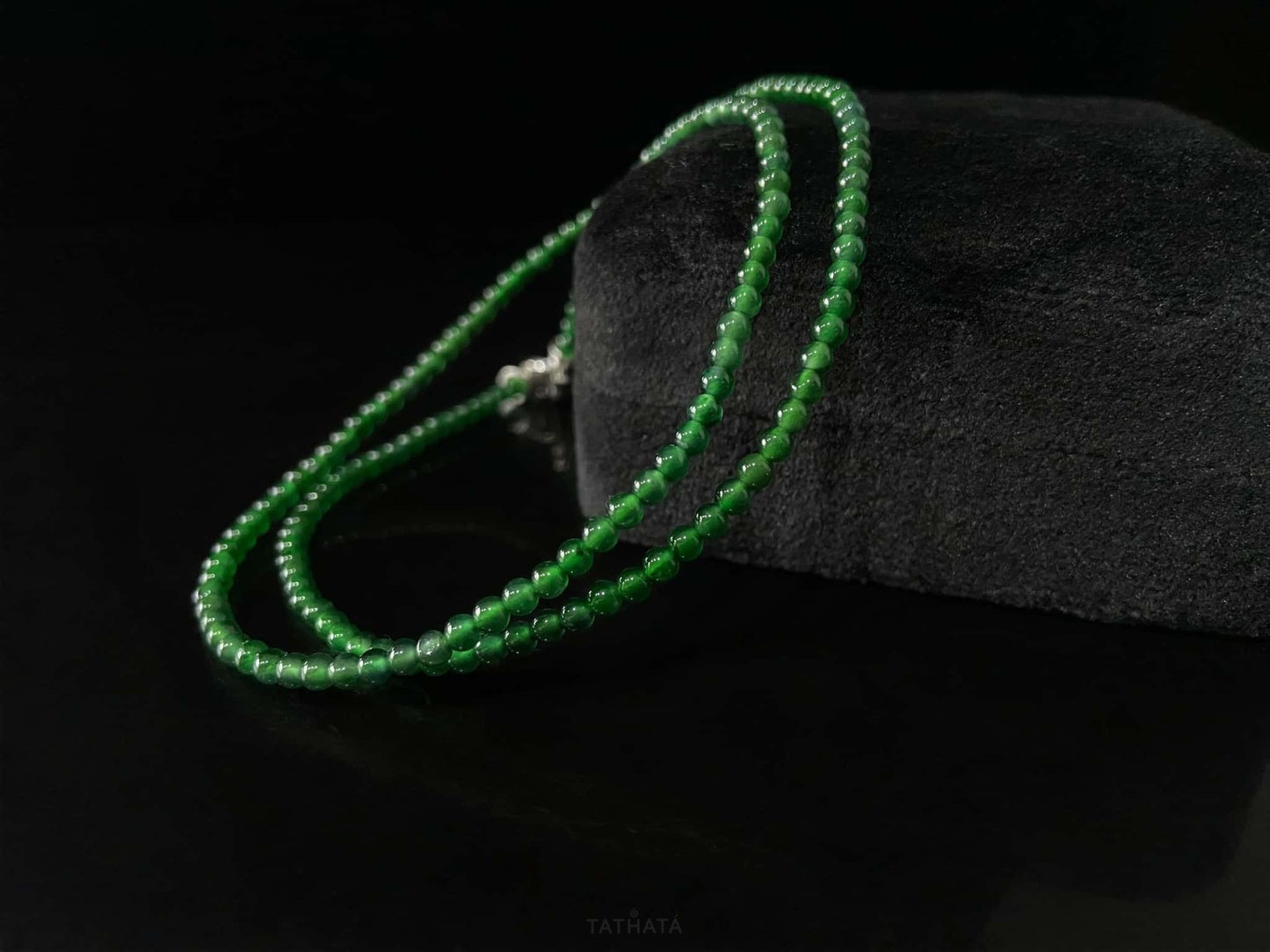 Lustrous Spinach Green · Natural Burmese Jadeite Beads Necklace
