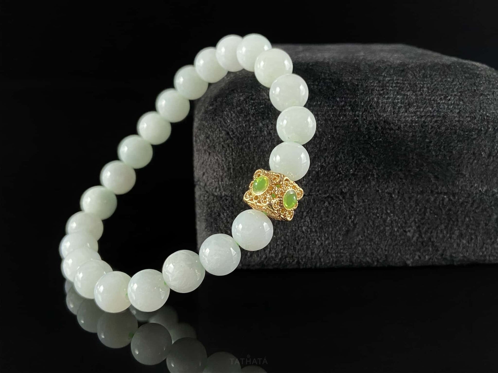 Cream White Gold Square · Nature Burmese Jadeite Bracelet