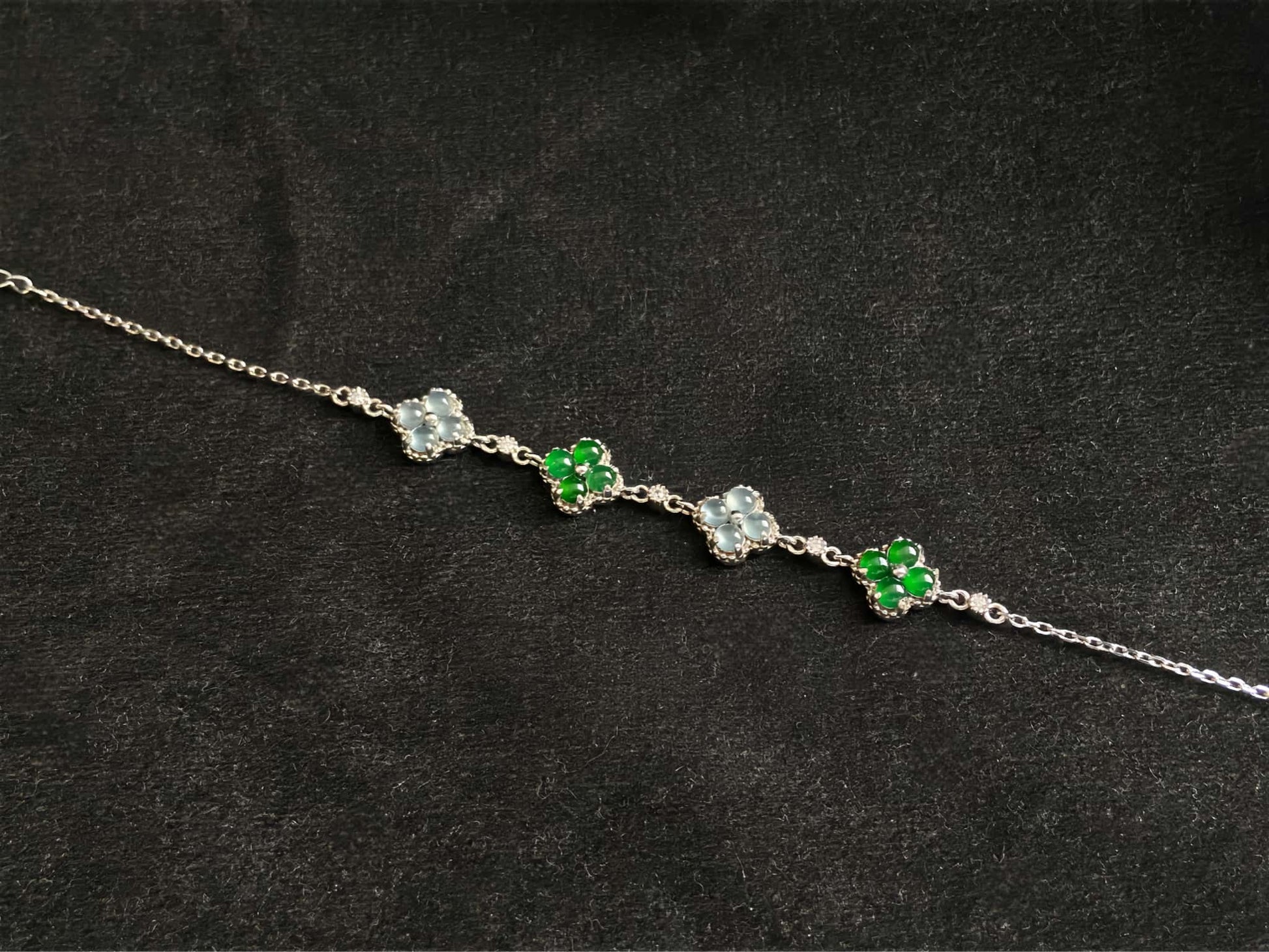 A lucky green ice clover jadeite  bracelet.