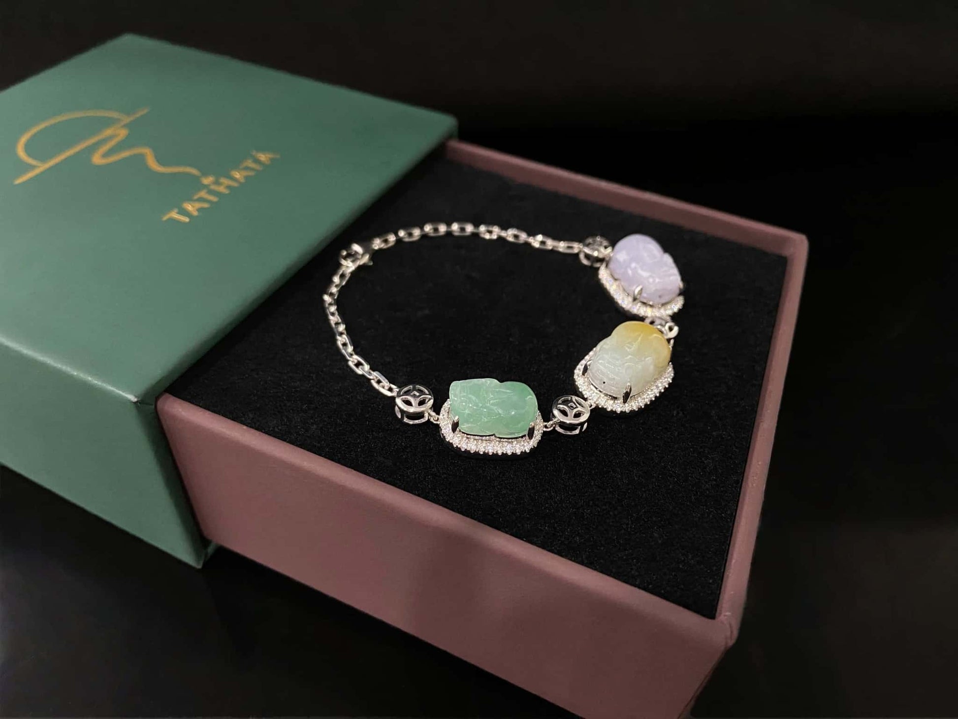 A rainbow Pixiu fortune jadeite bracelet.