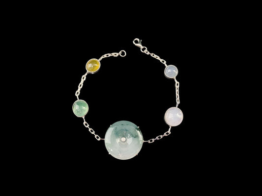 A dreamy peace garland jadeite  bracelet.