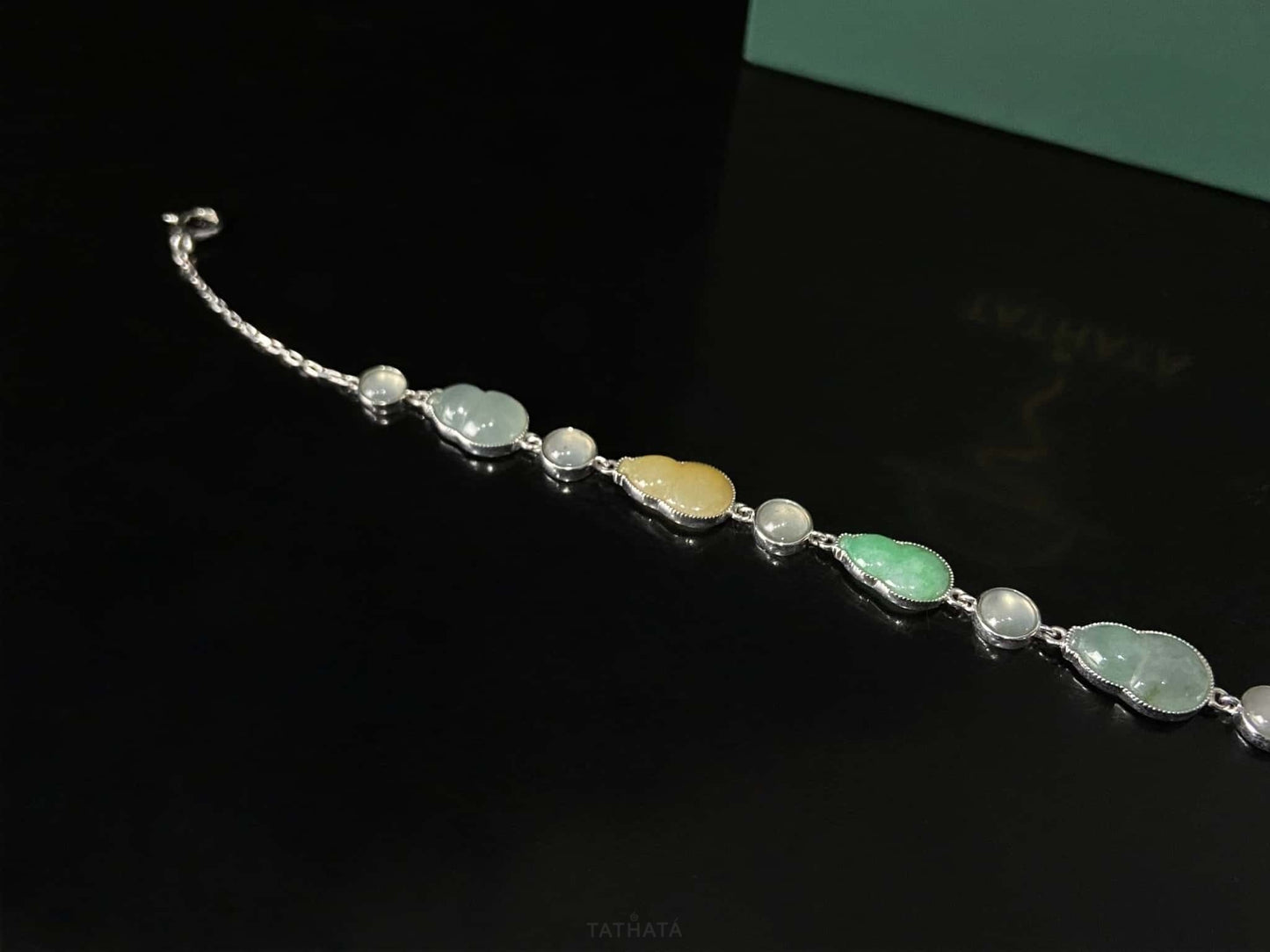 Pastel Aurora Gourd · Nature Burmese Jadeite Bracelet